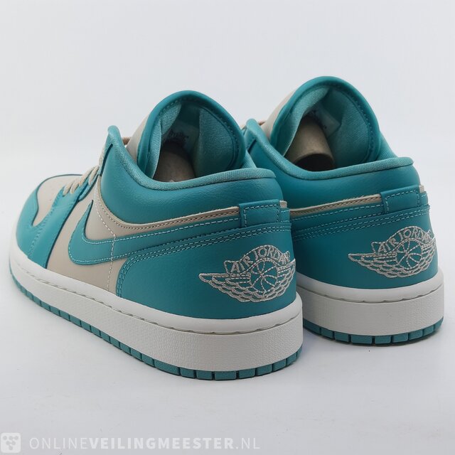 Nike sneakers maat online 40