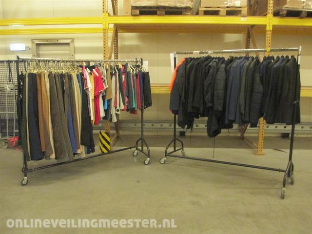 Warehouse dameskleding online