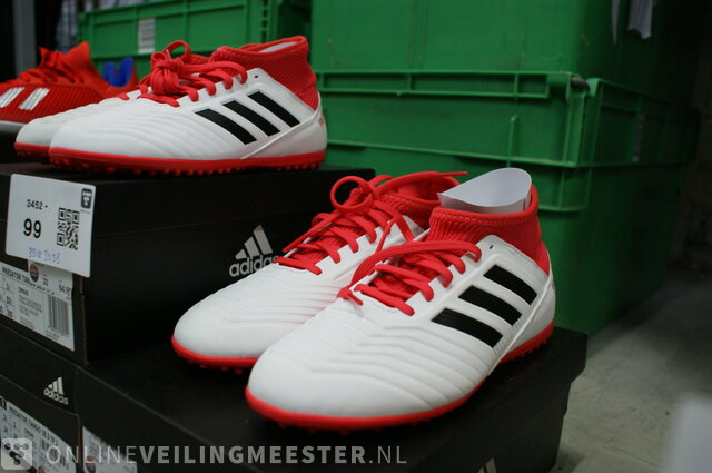 Adidas predator 18.3 outlet maat 33