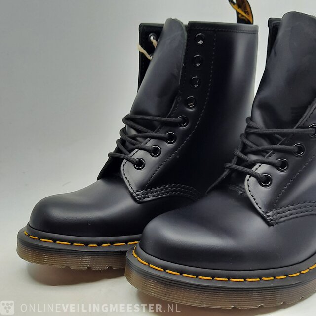 Schoenen maat 36 Dr. Martens Smooth Onlineveilingmeester