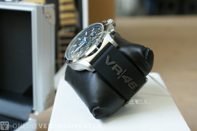 Vr46 sales chronograph watch