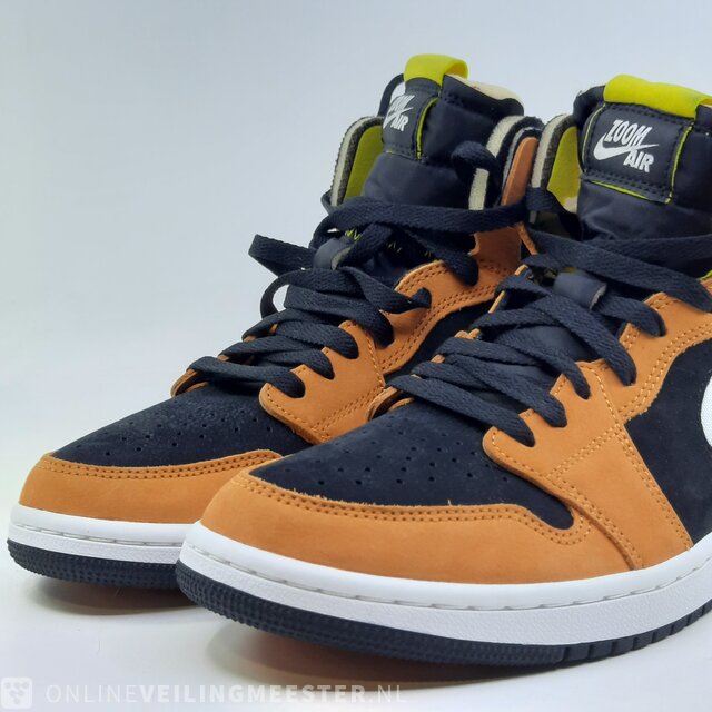 Pair of sneakers, size 41 Nike, Air Jordan 1 Zoom Air CT0978-002 »  Onlineauctionmaster.com